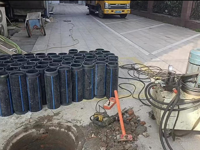 靖江PE置换管厂家 DN315置换管 非开挖管短管置换
